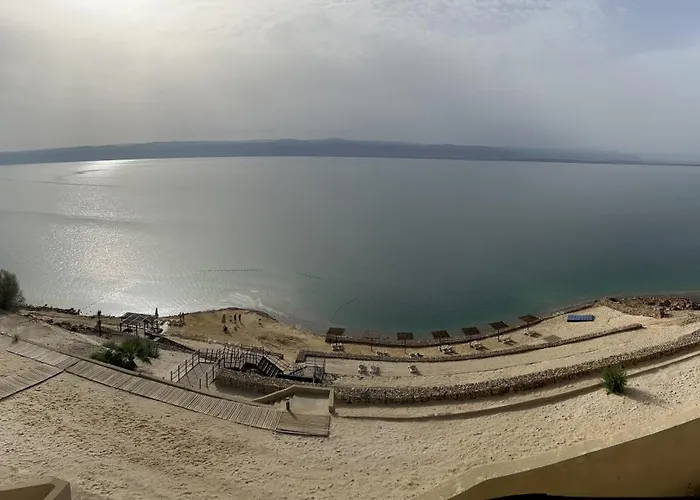 O Beach Hotel & Resort