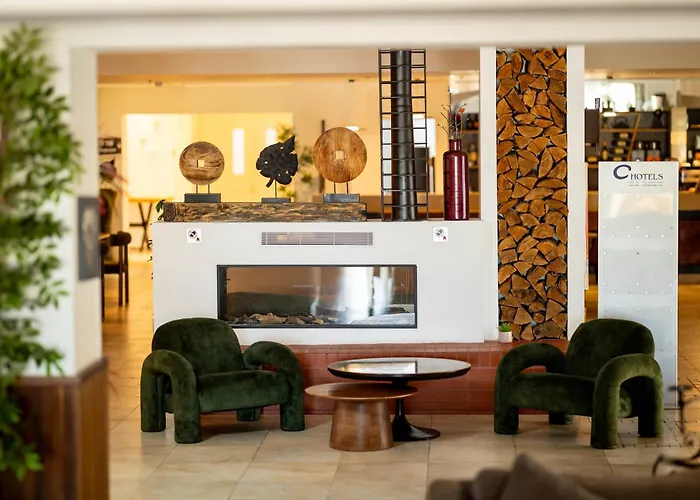 C Hotel Neve Ilan
