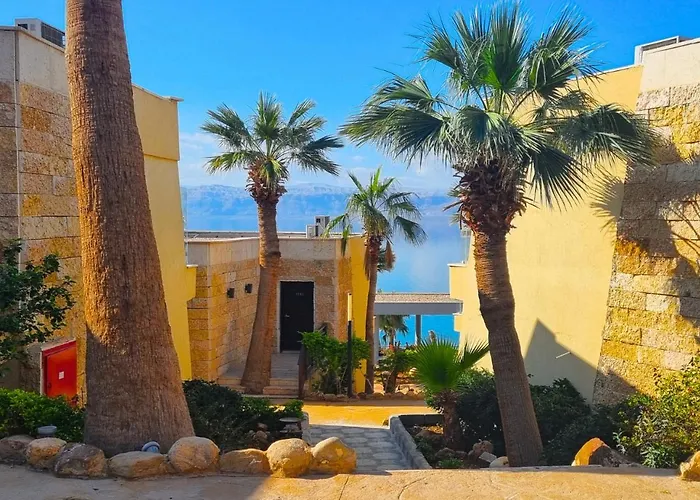 O Beach Hotel & Resort